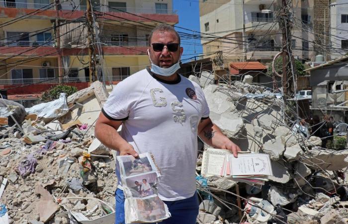 في
      جنوب
      لبنان...
      البحث
      عن
      الذكريات
      تحت
      الركام