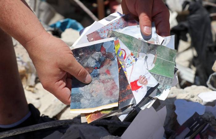 في
      جنوب
      لبنان...
      البحث
      عن
      الذكريات
      تحت
      الركام