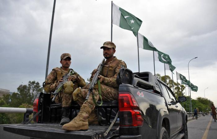 سويسرا
      تعلن
      إعادة
      فتح
      سفارتها
      في
      إيران
      «تدريجياً»