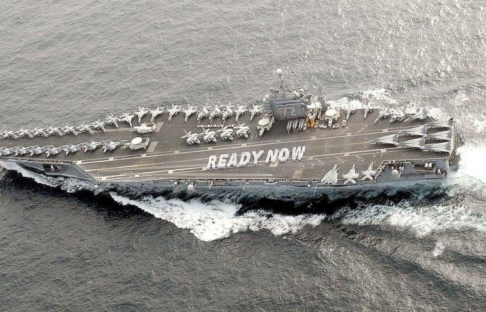 الرقم قد يصدمك.. يوميا كم بيضة يتناول الجنود الأمريكيون على حاملة الطائرات "لينكولين"؟