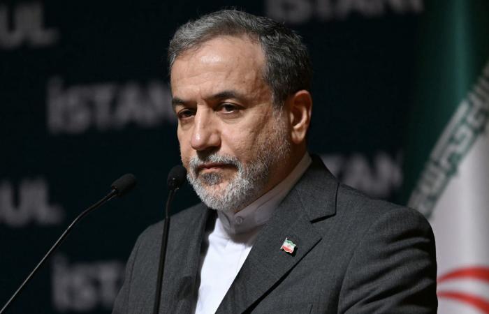 تدوينة لوزير خارجية إيران عن دول الجوار خلال توجهه لباكستان..ماذا قال؟