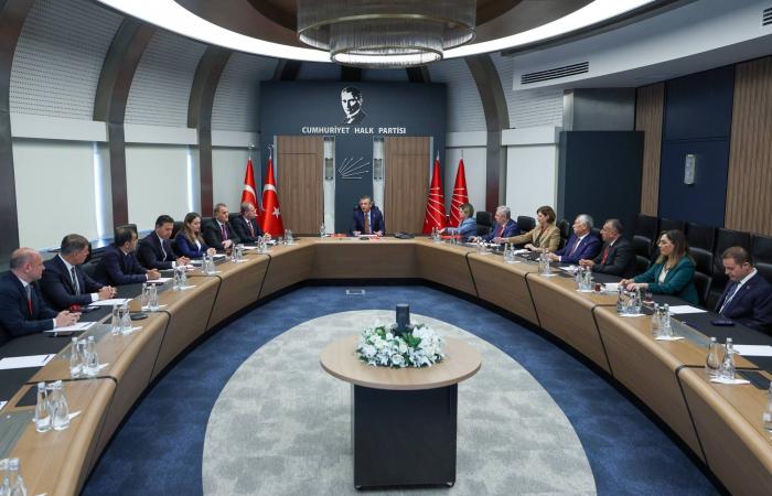 ترمب:
      إلغاء
      زيارة
      المبعوثين
      إلى
      باكستان
      لا
      يعني
      استئناف
      الحرب
      مع
      إيران