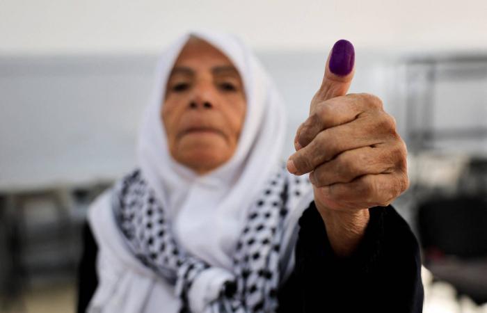 انتخابات
      محلية
      فلسطينية...
      «بروفة»
      النظام
      السياسي
      الجديد