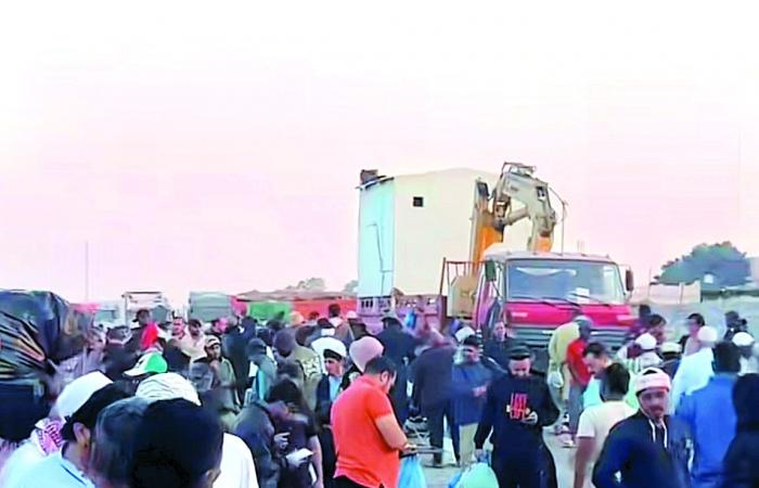 أسواق عشوائية في المنطقة الصناعية