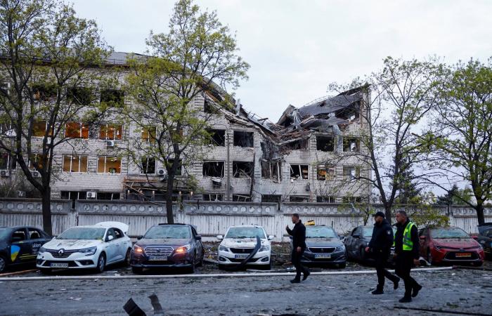 3
      قتلى
      بضربات
      روسية
      على
      أوكرانيا