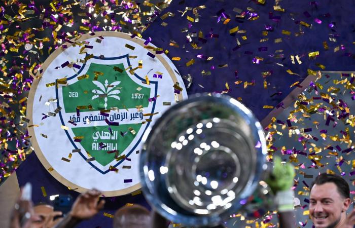 موسم
      الرياض
      يطرح
      تذاكر
      عرض
      «ليلة
      الأبطال»
      العالمي