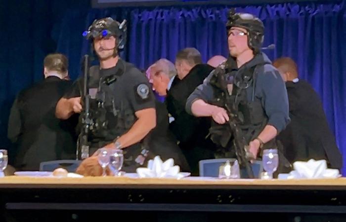 تقييم
      الترتيبات
      الأمنية
      الخاصة
      بترمب
      بعد
      واقعة
      حفل
      مراسلي
      البيت
      الأبيض