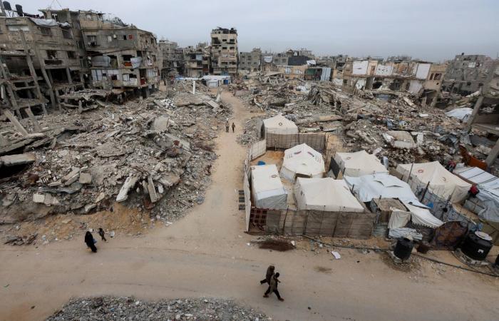 عون
      يتهم
      «حزب
      الله»
      بـ«الخيانة»