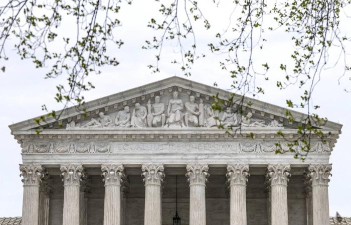 البيت
      الأبيض
      يحمّل
      «طائفة
      الكراهية
      اليسارية»
      مسؤولية
      اقتحام
      حفل
      المراسلين