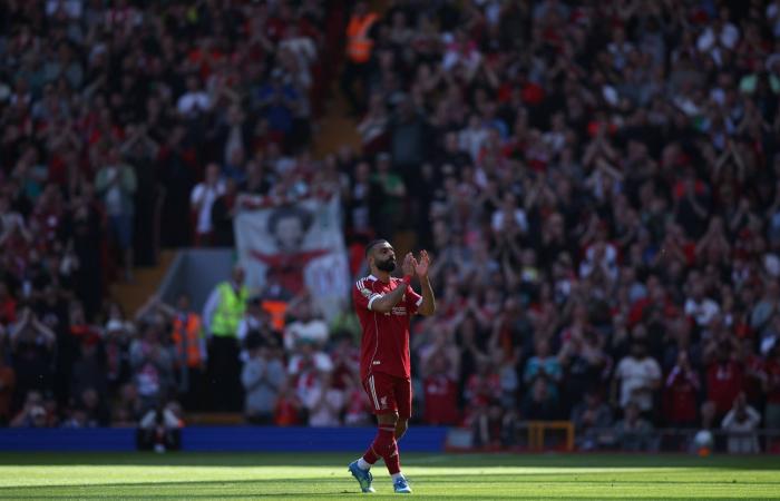 فان
      دايك:
      محمد
      صلاح
      سيحظى
      بوداع
      أسطوري
      في
      ليفربول