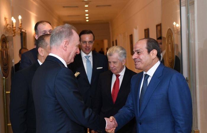 حوافز
      مصرية
      لتوسيع
      استخدام
      الطاقة
      الشمسية
      وسط
      أزمة
      وقود