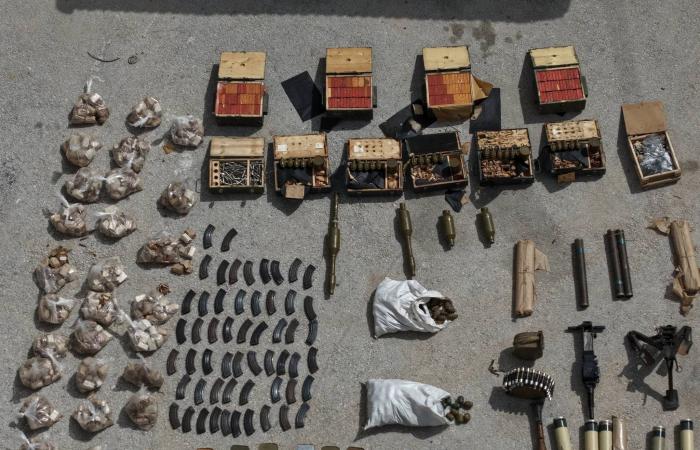 سوريا:
      تفكيك
      شبكة
      «إرهابية»
      في
      حمص...
      وأخرى
      «دولية»
      لتهريب
      المخدرات