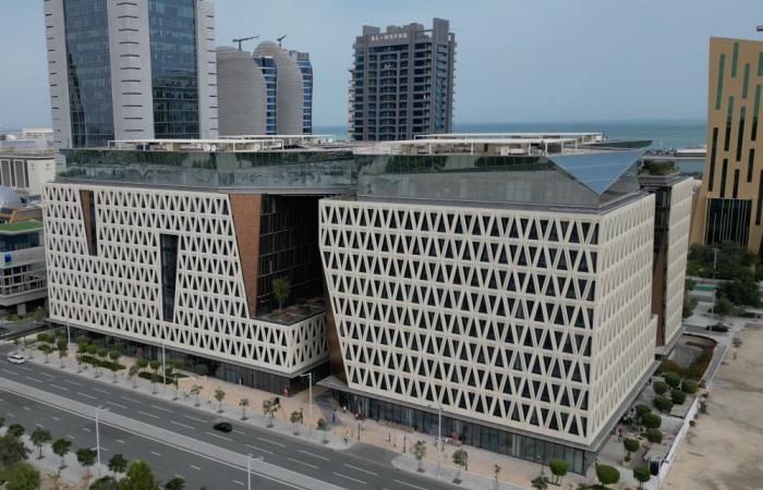 إطار لتنظيم العلاقة بين منصات التوصيل ومنافذ البيع والمستهلكين