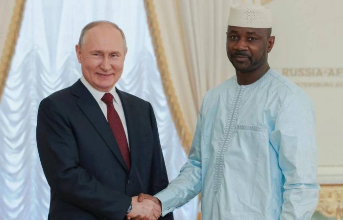 أين
      اختفى
      رئيس
      مالي
      بعد
      الهجمات؟