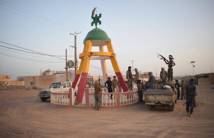 مقتل
      23
      مدنياً
      وعسكرياً
      على
      الأقل
      بهجوم
      في
      مالي