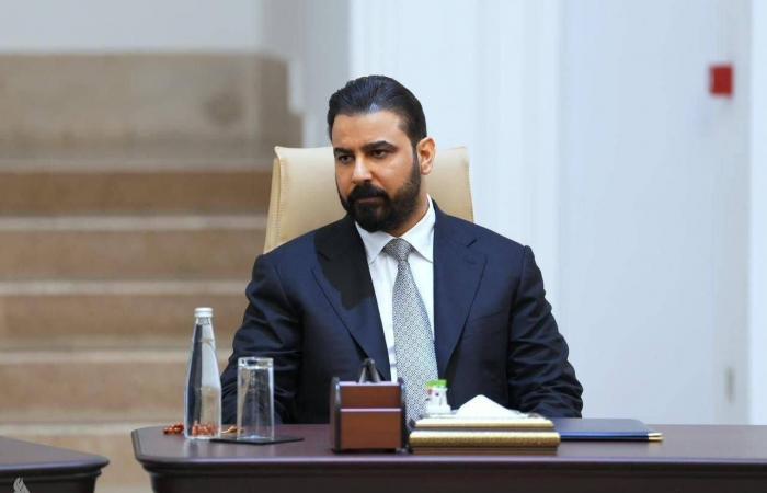 السفير
      السعودي:
      التمسك
      بـ«الطائف»
      المدخل
      لأي
      تسوية
      في
      لبنان