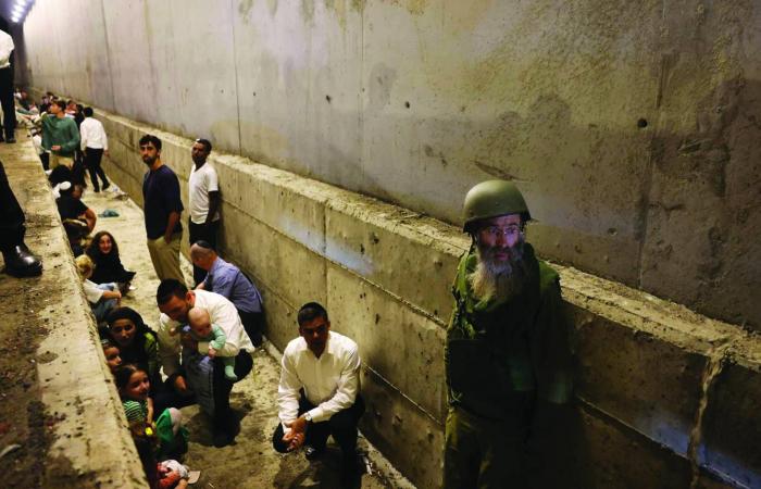 جولة
      موسعة
      لوزير
      الخارجية
      الفرنسي
      إلى
      منطقة
      الخليج