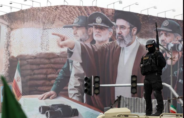 يهود
      متشددون
      يقتحمون
      منزل
      قائد
      الشرطة
      العسكرية
      بإسرائيل
      رفضا
      للتجنيد