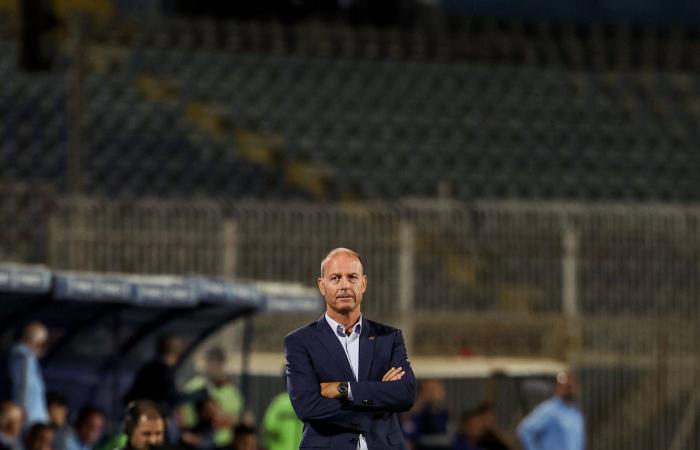 رئيس
      اتحاد
      الكرة
      المصري
      يتابع
      برنامج
      علاج
      محمد
      صلاح