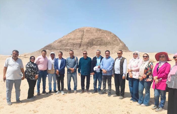 محاولات
      لإنقاذ
      هرم
      هوارة
      بالفيوم
      للوصول
      إلى
      غرفة
      الدفن