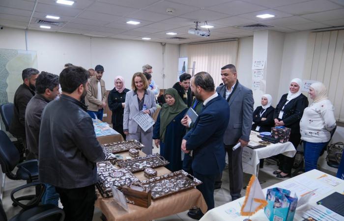 العصابات
      المسلحة
      في
      غزة...
      من
      سرقة
      المساعدات
      إلى
      تسويق
      «حماس»