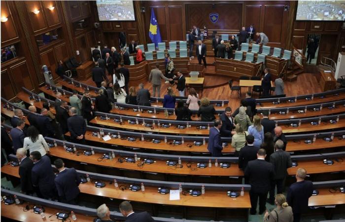 كوسوفو تتجه لانتخابات تشريعية مبكرة بعد فشل البرلمان في انتخاب رئيس للبلاد