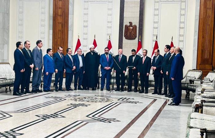 ترحيب
      أميركي
      حذر
      بالمكلّف
      تشكيل
      الحكومة
      العراقية
      الجديدة