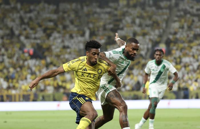 ديميرال:
      دائما
      ما
      يُساعدون
      النصر
      لتحقيق
      شيء