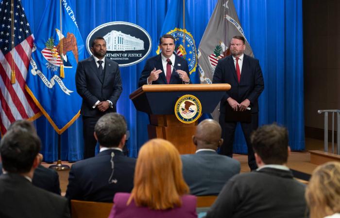 ترمب:
      أميركا
      تدرس
      إمكانية
      خفض
      عدد
      قواتها
      في
      ألمانيا