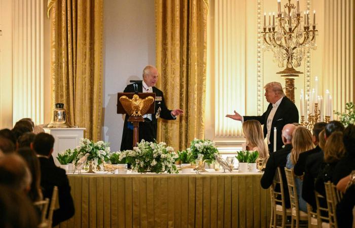 تشارلز
      يطوي
      محطة
      واشنطن
      بخطاب
      تاريخي
      أمام
      الكونغرس