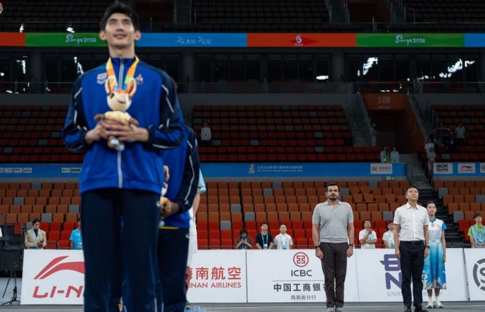 رئيس المجلس الأولمبي الآسيوي يتوّج أبطال كرة السلة 3x3 في "سانيا 2026"