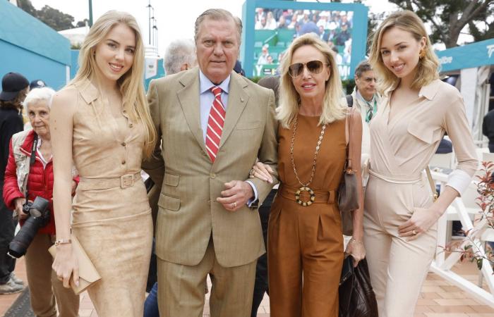 كيف
      سينفق
      جوردان
      بارديلا
      على
      الأميرة
      ماريا
      كارولينا؟