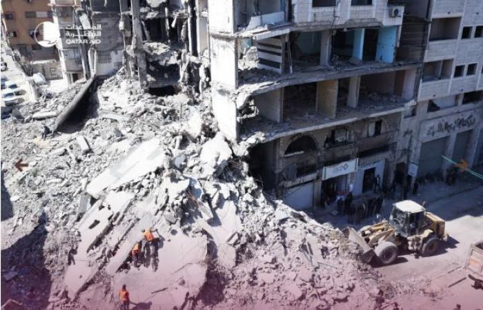 ضمن المساعدات القطرية.. لجنة إعادة إعمار غزة تبدأ مشروعا لإزالة الكتل الخرسانية الخطرة