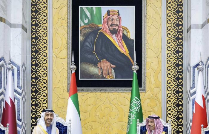 كيف
      دعمت
      «قمة
      جدة»
      العمل
      الخليجي
      المشترك؟