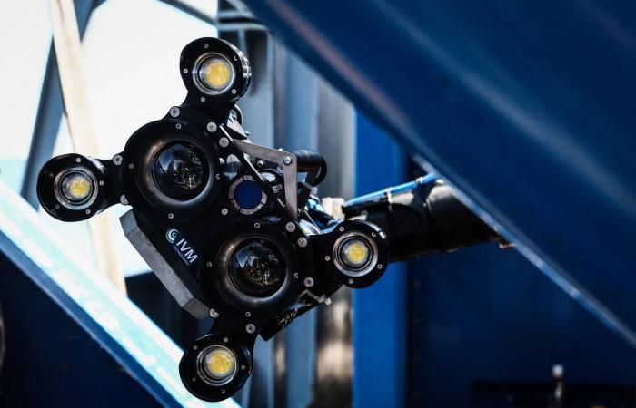 روبوت
      يعثر
      على
      كنوز
      سفينة
      غارقة
      منذ
      5
      قرون