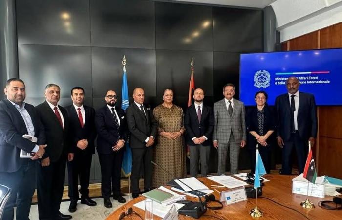 خلافات
      «العام
      الانتقالي»
      في
      الصومال...
      اختبار
      سياسي
      و3
      سيناريوهات