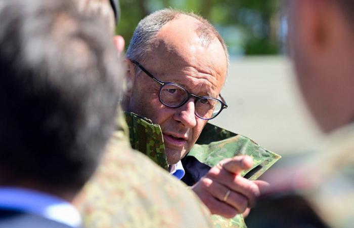 بعد
      تهديد
      ترمب...
      ألمانيا
      تستعد
      لاحتمال
      خفض
      الوجود
      العسكري
      الأميركي
      على
      أراضيها