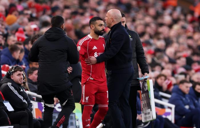مدرب ليفربول يقدم تحديثاً جديداً بشأن إصابة محمد صلاح.. متى سيعود؟