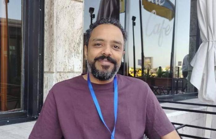 محمد
      كردفاني:
      مررت
      بفترة
      اكتئاب
      بعد
      نجاح
      «وداعاً
      جوليا»