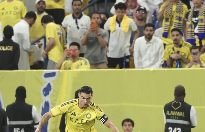 هل
      يعاني
      نادي
      الشباب
      من
      مشكلة
      «انضباطية»؟