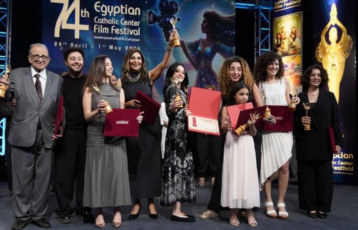 مهرجان
      «الكاثوليكي»
      المصري:
      فيلم
      «دخل
      الربيع
      يضحك»
      يحصد
      8
      جوائز