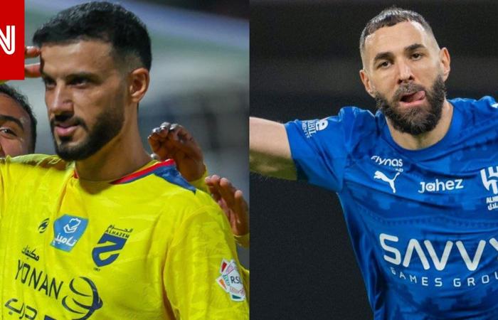 متابعة: لقطة بين بنزيما وعمر السومة خلال مباراة الهلال والحزم تخطف الأنظار