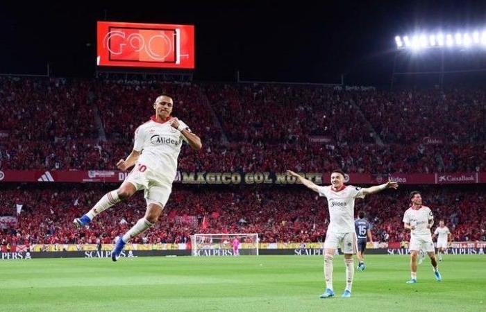 الدوري الإسباني.. إشبيلية يفوز على ريال سوسييداد ويبتعد عن مراكز الهبوط