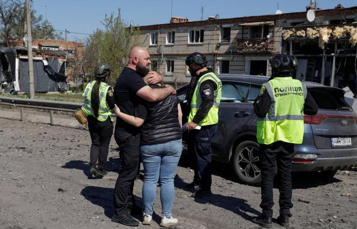 بريطانيا
      تفرض
      عقوبات
      مرتبطة
      بتجنيد
      مهاجرين
      للقتال
      مع
      روسيا
      ضد
      أوكرانيا