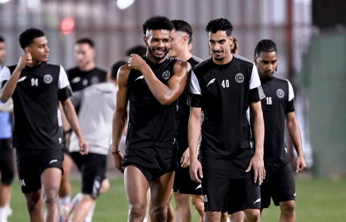 بين
      دعم
      الـ30
      مليوناً
      والانتكاسة
      الفنية...
      ماذا
      سيفعل
      الشباب
      أمام
      النصر
      المتصدر؟