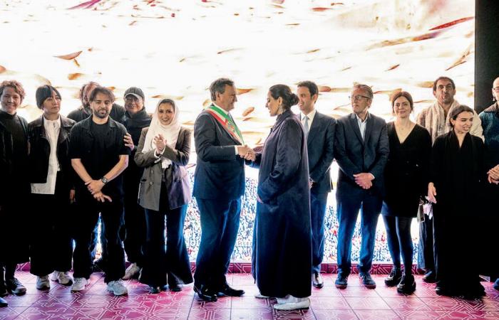 الشيخة المياسة تفتتح معرضاً في بينالي البندقية