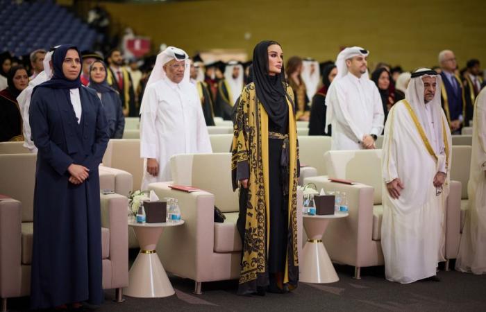 صاحبة السمو تشهد حفل تخريج الدفعة التاسعة والأربعين من خريجي القطاع الصحي بجامعة قطر