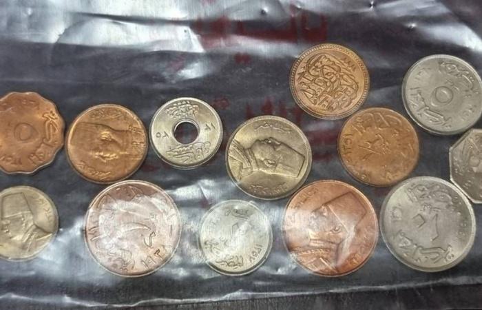 رحلة
      الجنيه
      المصري
      من
      الذهب
      إلى
      خامات
      اقتصادية
      تعكس
      تآكل
      قيمته