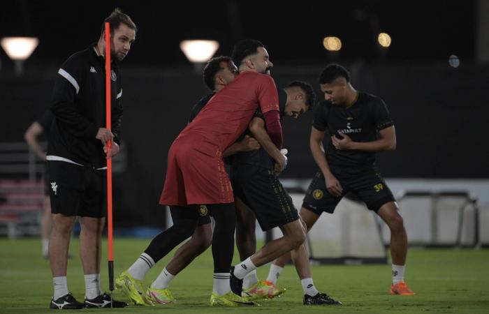 28
      قناة
      محلية
      وعالمية
      تنقل
      نهائي
      كأس
      الملك
      السعودي