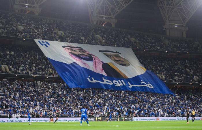 قلبها
      الهلال...
      وطار
      بكأس
      الملك
      سلمان